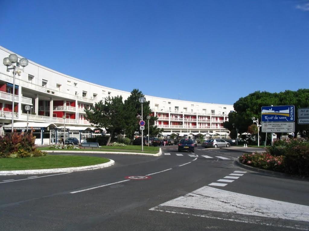Royan - Appartement Vue Mer - Proximite Plage Et Parking Privatif Luaran gambar